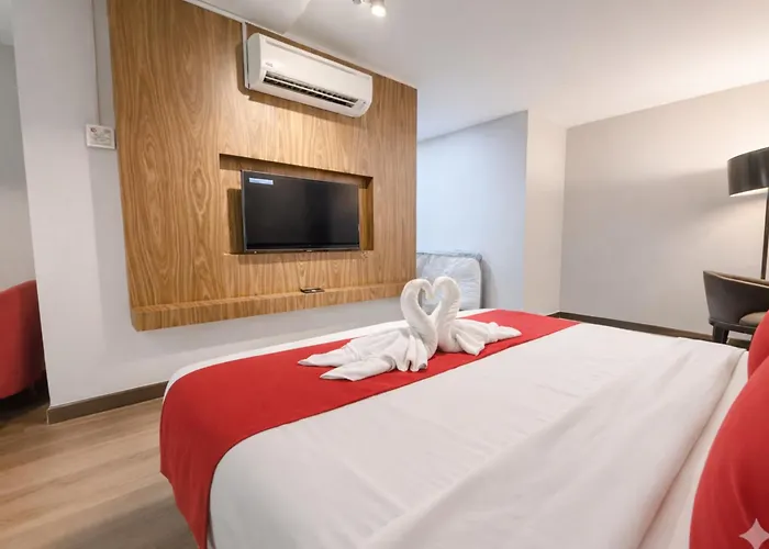 Georgetown Seaview Duplex 2Br For 6 Guests At Maritime Suites 073A